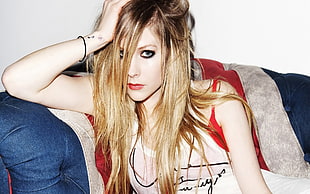 Avril Lavigne, Avril Lavigne, hands on head, singer, blonde HD wallpaper