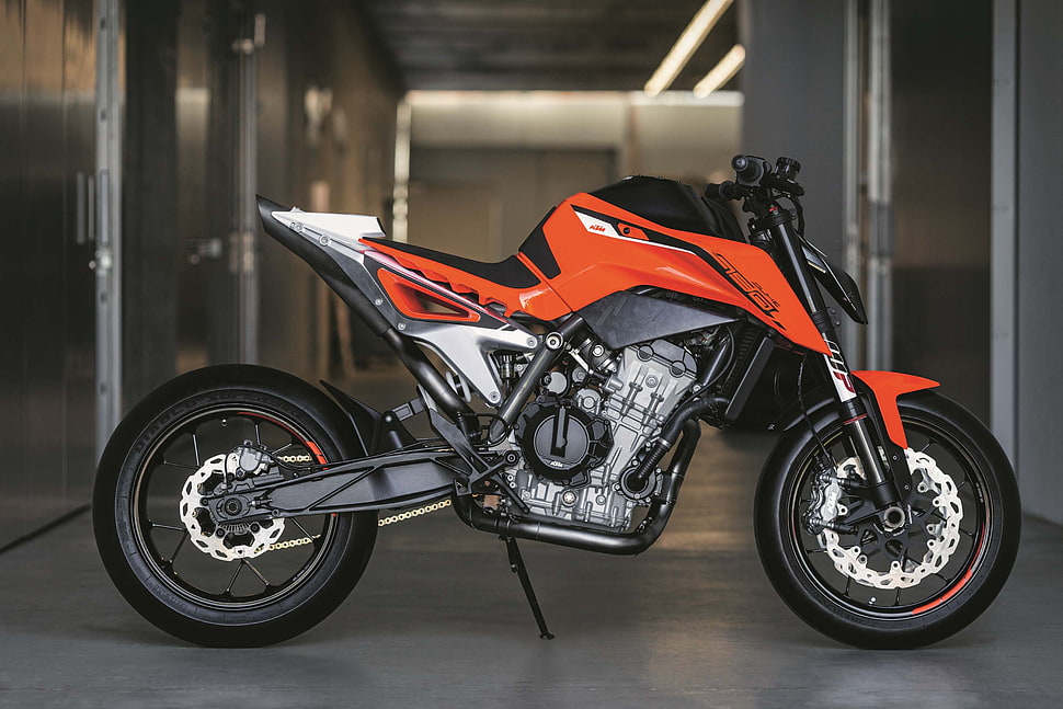 orange and black cruiser motorcycle HD wallpaper