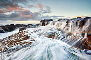 timelapse photography of waterfalls during daytime