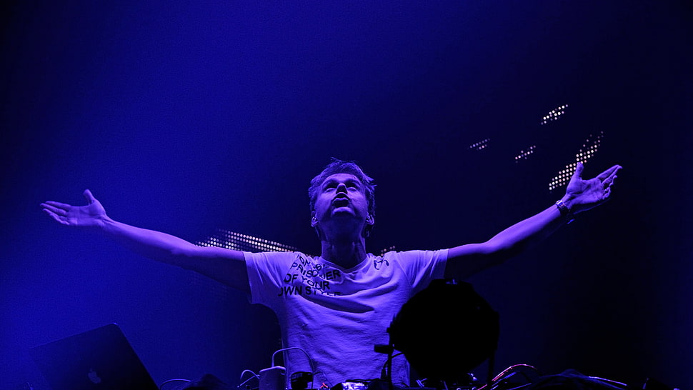 men's white crew-neck t-shirt, Armin van Buuren, DJ, trance HD wallpaper