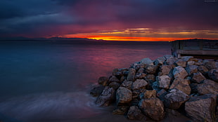 body of water during dawn HD wallpaper