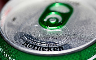 tilt shift lens Heineken tin can lid photography