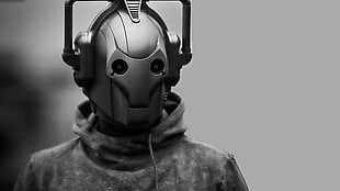 men's gray mask, Doctor Who, Cybermen