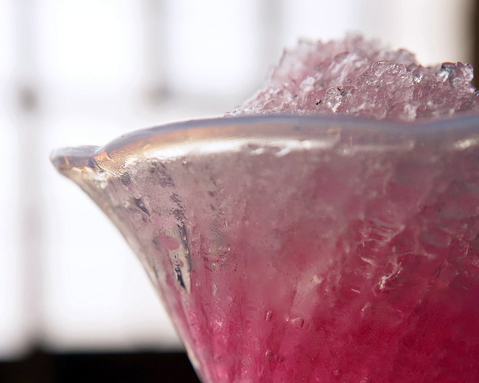 crushed ice on clear glass bowl HD wallpaper