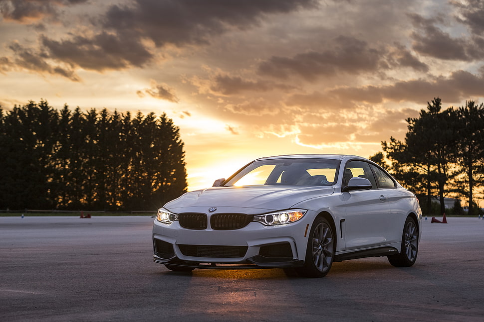 gray BMW F30 during sunset HD wallpaper