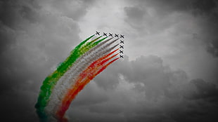 black jet lot, Frecce Tricolori, selective coloring, photography, aircraft