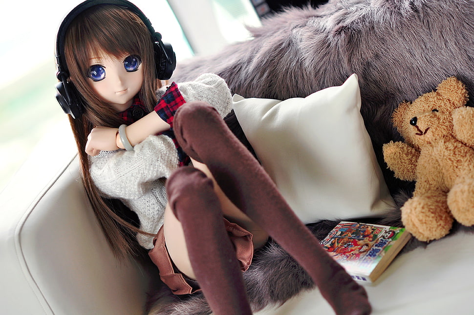 anime girl life-size action figure siting in sofa beside brown bear plush toy HD wallpaper