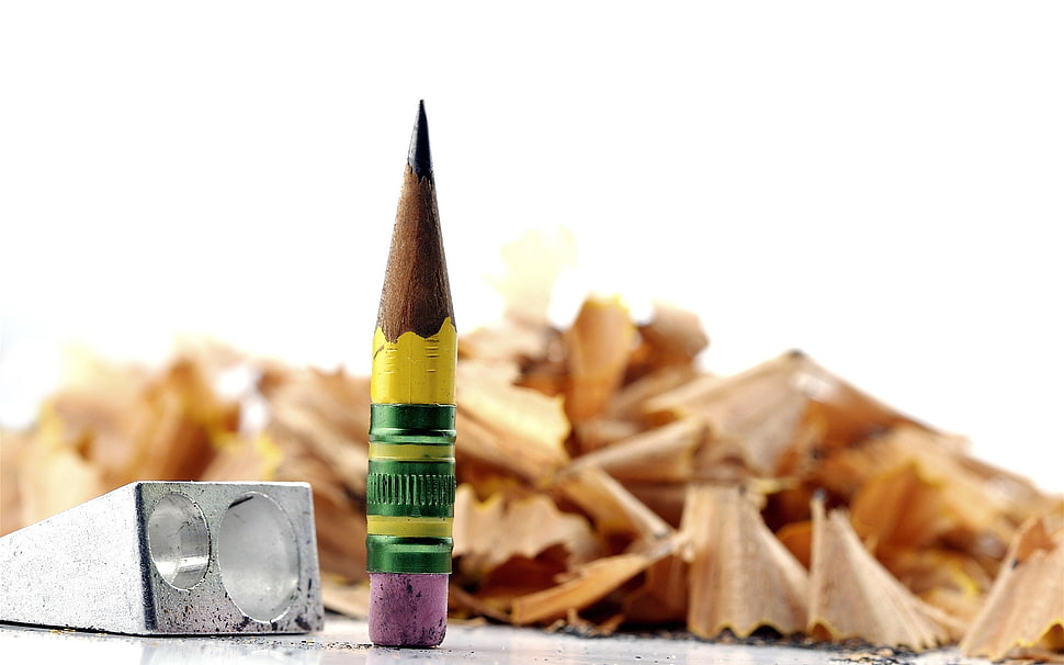 yellow and brown pencil photo HD wallpaper