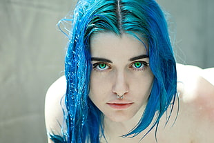 blue hair dye, Yuxi Suicide, eyes, piercing, dyed hair