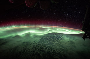 green northern lights, space, universe, aurorae, stars HD wallpaper