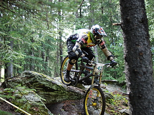 black mountain bike, Downhill mountain biking, mountain bikes, helmet, sport  HD wallpaper