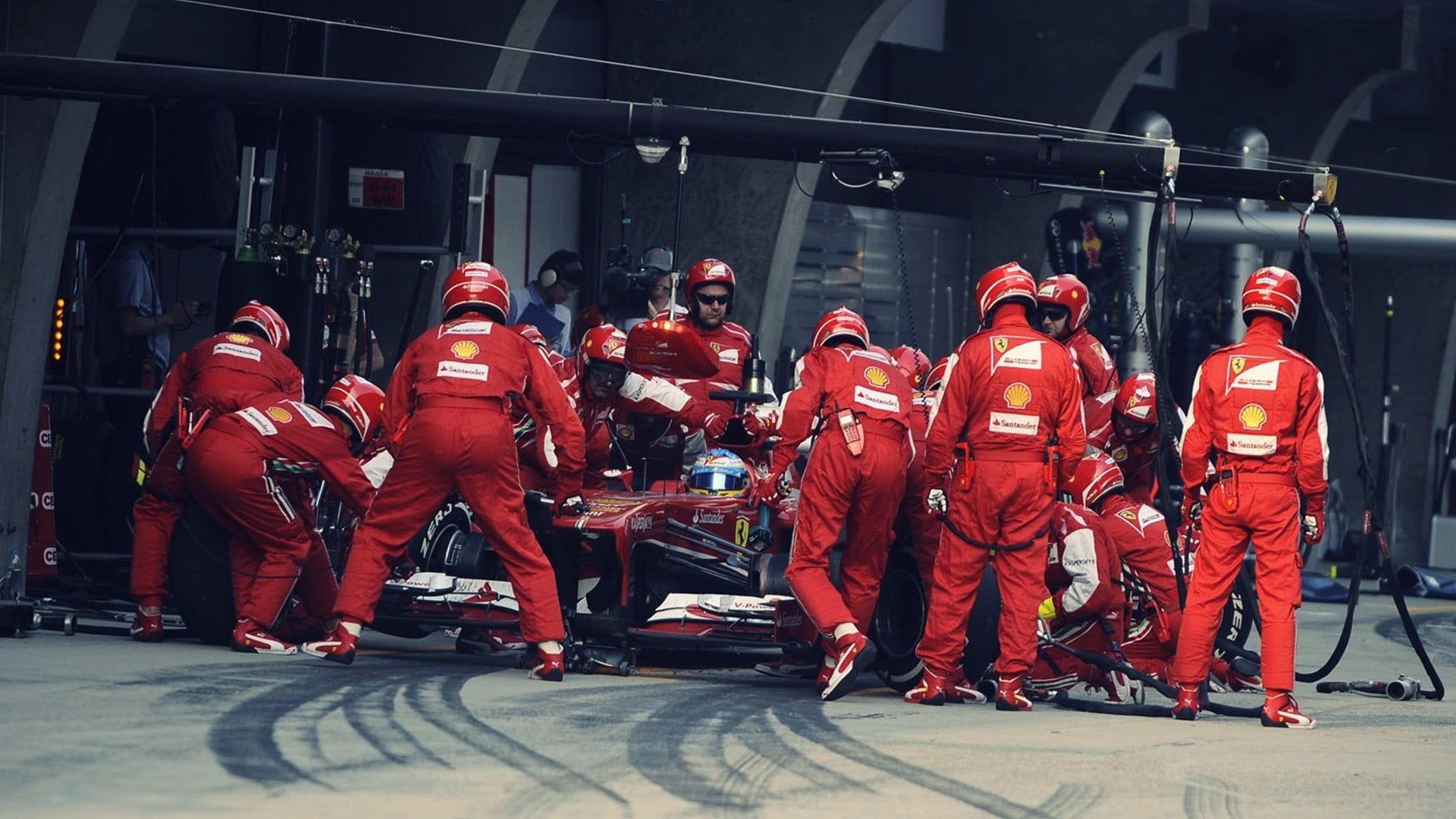 red and white F1 race car, Ferrari, Fernando Alonso, Formula 1, Pit stop