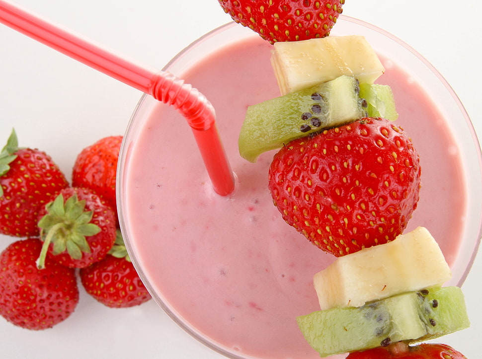 strawberry smoothie with strawberries HD wallpaper