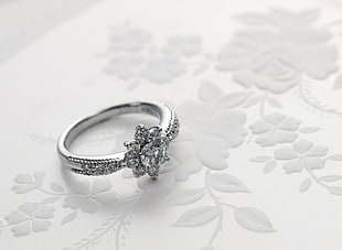 silver and diamond ring