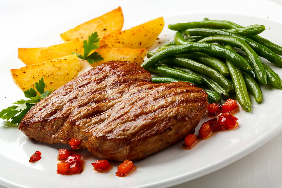 cooked meat with string beans and sliced potato HD wallpaper