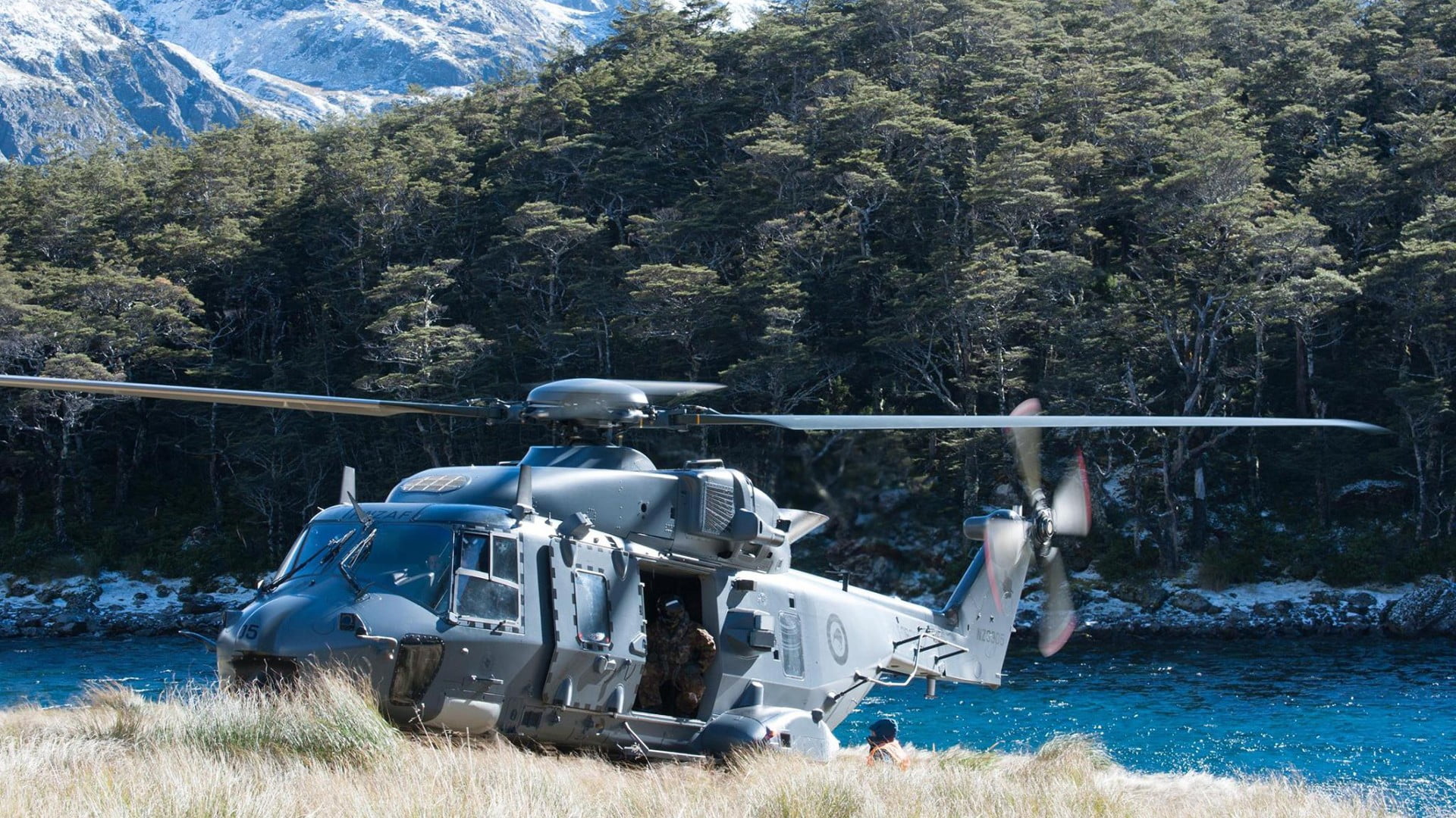 gray military helicopter, military, helicopters, soldier, Royal New Zealand Air Force
