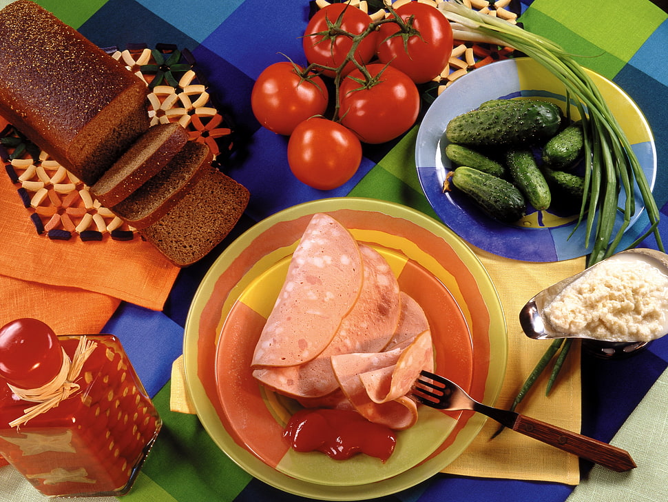 fried ham in yellow and red ceramic plate with fork HD wallpaper