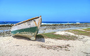 gray and green boat, Baby Beach, Aruba, boat, sea