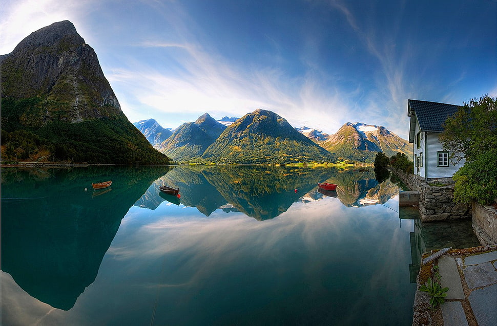 white painted house, lake, reflection, mountains, rowboat HD wallpaper