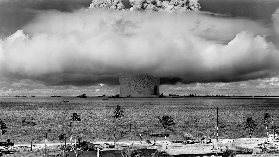 nuclear blast, mushroom clouds, monochrome, atomic bomb HD wallpaper