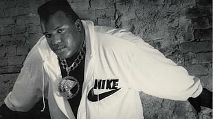 man wearing Nike zip-up jacket HD wallpaper