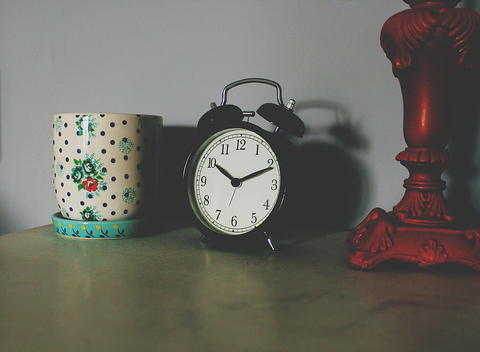 black double-bell alarm clock HD wallpaper
