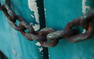 photo of brown steel chain, chains, wood, painting, metal
