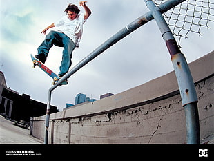 man making trick through his skateboard at skateboard ramp HD wallpaper