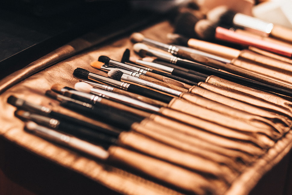 brown and black makeup brush lot HD wallpaper