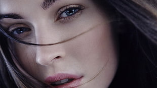 closeup photography of woman's face