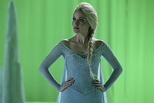 woman wearing Disney's Frozen character Elsa costume