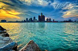 panoramic photo of building near body of water, detroit HD wallpaper