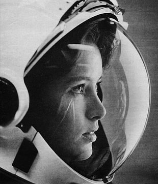female astronaut greyscale photo, Anna Lee Fisher HD wallpaper