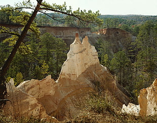 brown stone formation photography