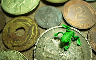 green frog paper decor, origami, frog, coins, money