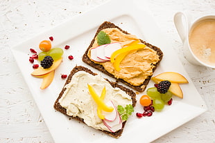 bread with cream and fruits