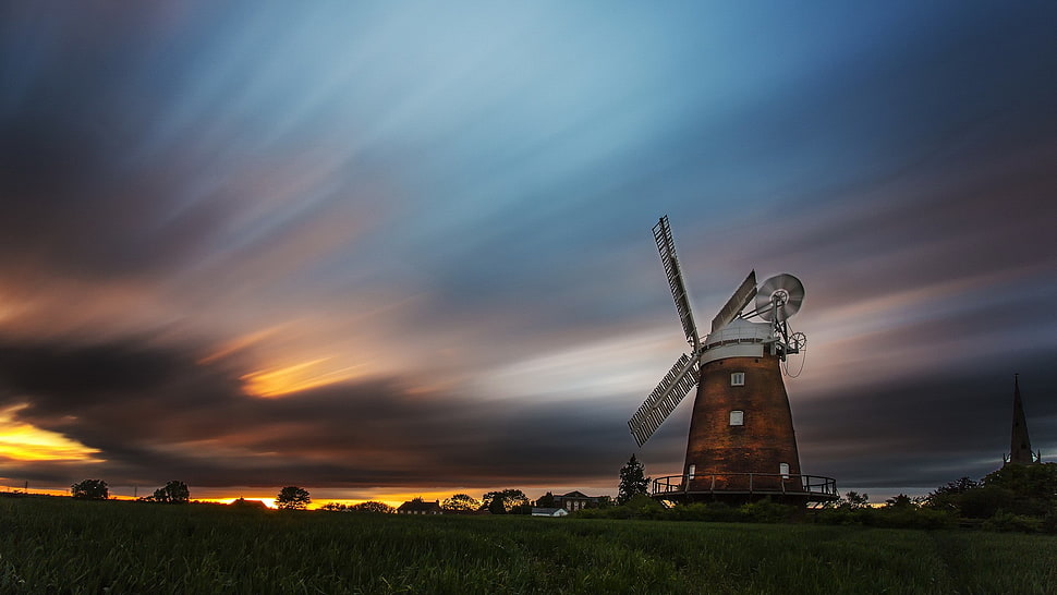 time lapse photograph of brown and white windmill HD wallpaper