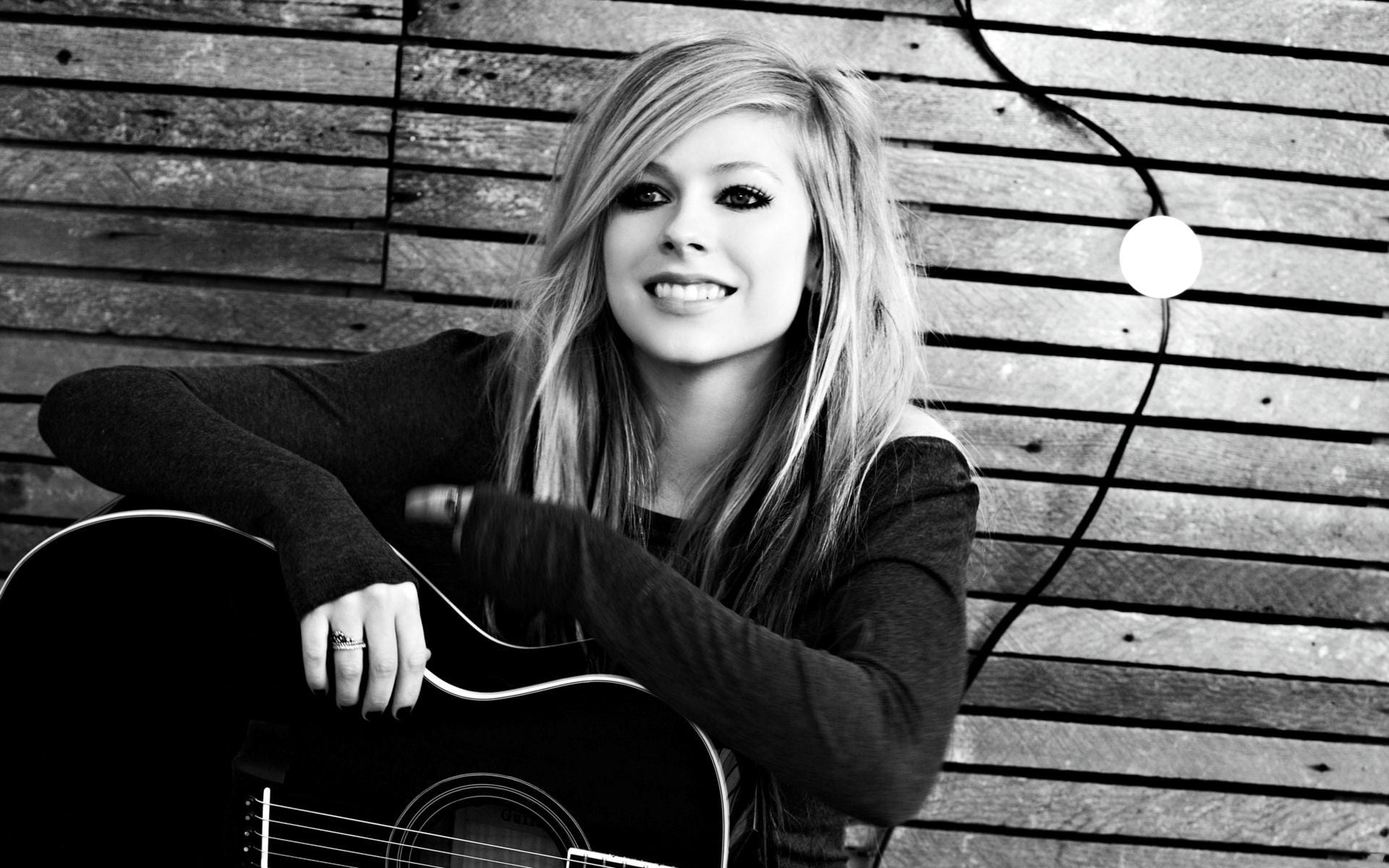 Avril Lavigne Hd Wallpaper Wallpaper Flare