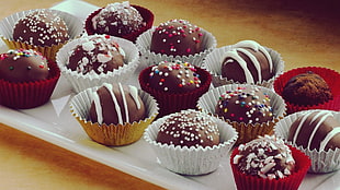 assorted cupcakes HD wallpaper