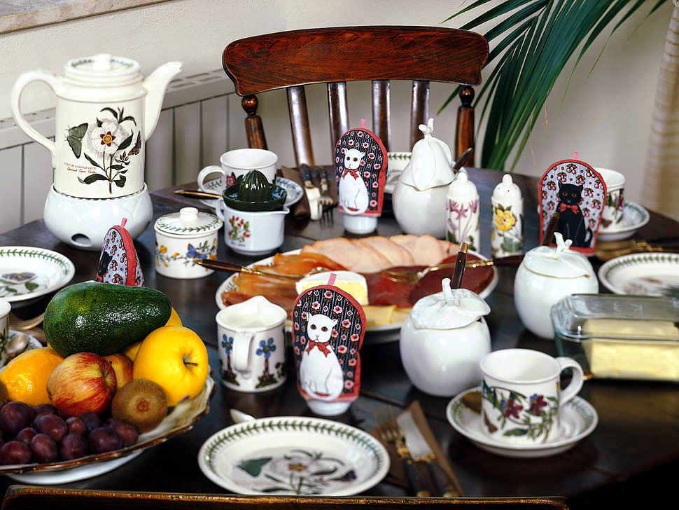 ceramic dinnerware on table HD wallpaper