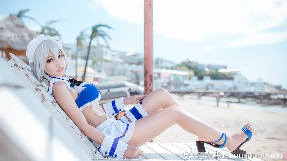 women's white-and-blue sleeveless crop top and miniskirt, Izayoi Sakuya, Touhou, bikini, blue bikinis HD wallpaper
