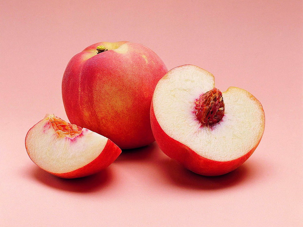 Fuji Apple sliced HD wallpaper