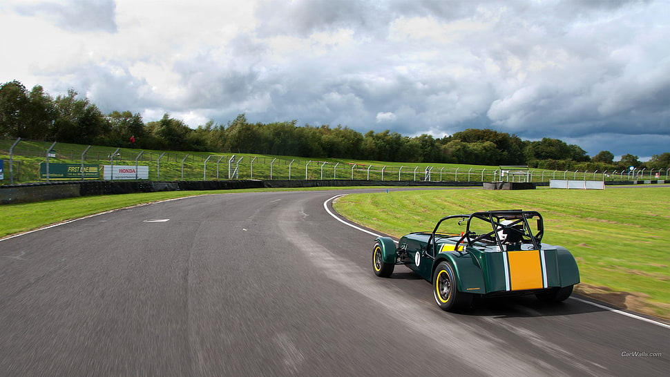 green and yellow Lotus racing car, Caterham R600, car HD wallpaper