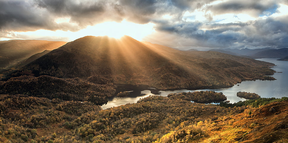brown mountain during daytime HD wallpaper