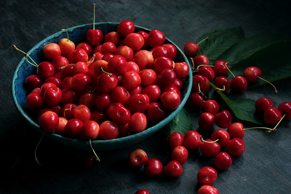 red berries on green bowl HD wallpaper