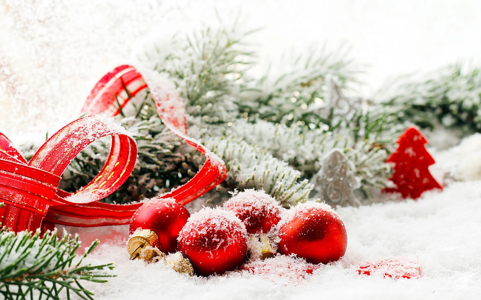 four red baulbes, Christmas, New Year, snow, ribbon HD wallpaper