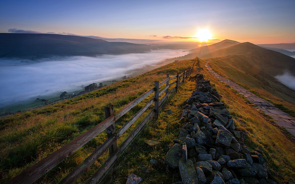 gray wooden fence, nature, sunset, landscape, mist HD wallpaper