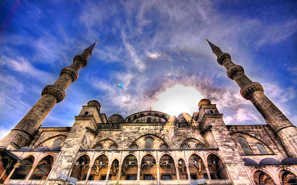 low angle shot of Mosque under blue sky HD wallpaper
