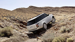 silver 5-door hatchbacvk, Range Rover, desert, silver cars, car HD wallpaper