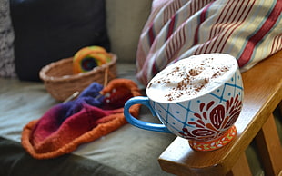 white and blue ceramic mug, cup, coffee